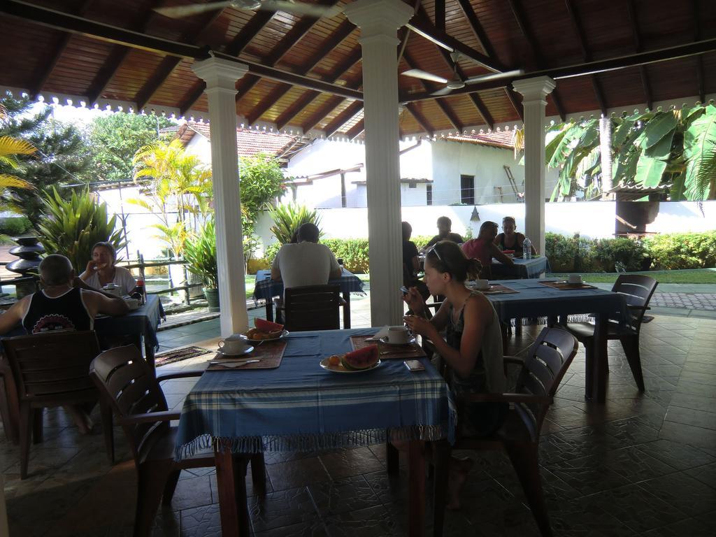 The Oasis Villa Hikkaduwa Esterno foto